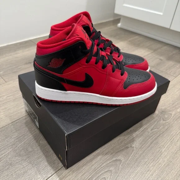 Air Jordan 1 Mid Black and Gym Red - Picture 4 of 13